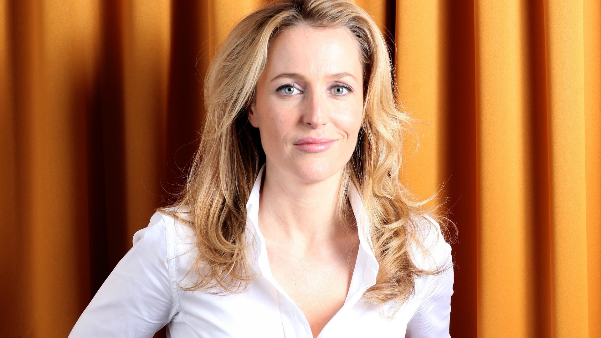 Gillian Anderson 621